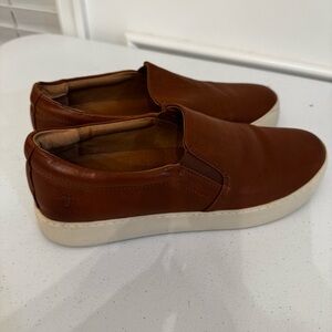 FRYE LENA Slip-On Platform Sneakers Shoes Cognac Brown Leather Size 8.5
